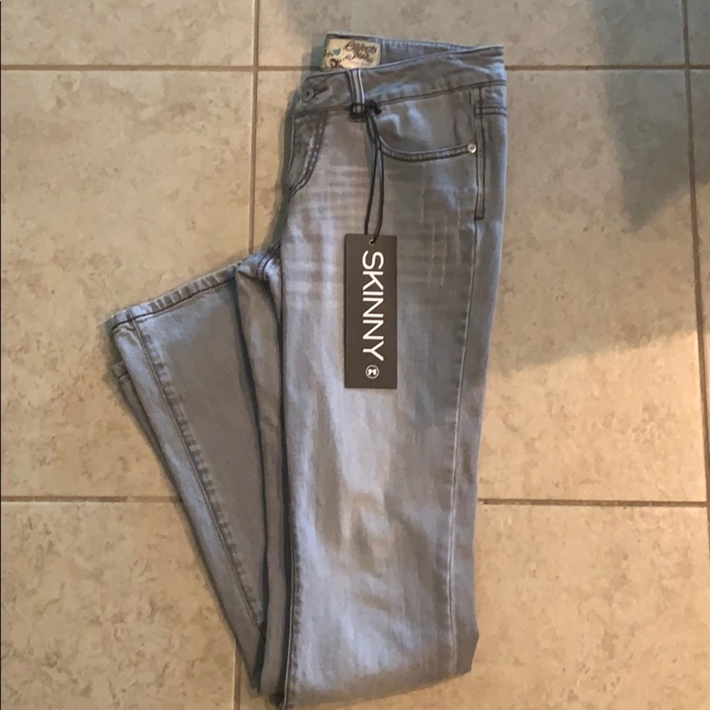 NWT CELEBRITY PINK SKINNY JEANS